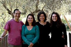 Marién, Javier, Paula y Candela, los fundadores del proyecto